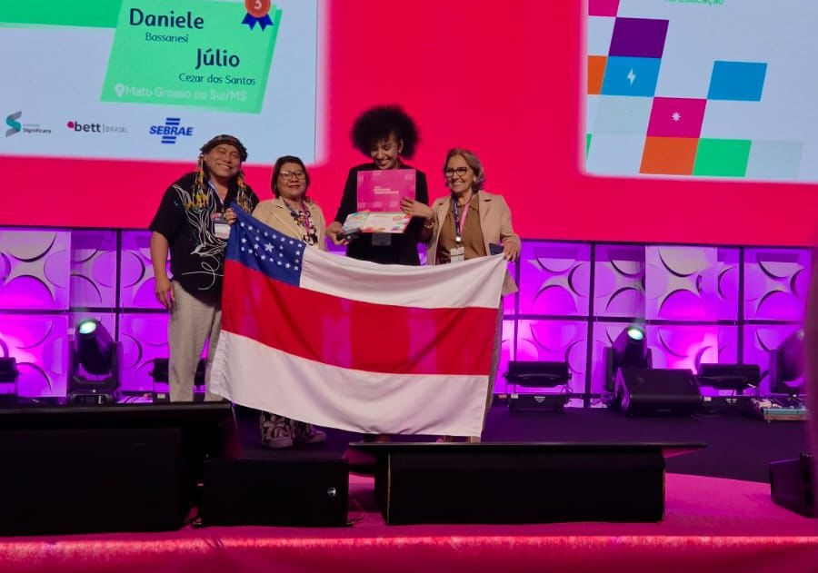 Professora vence etapa nacional no ‘Prêmio Educador Transformador’ Professora vence etapa nacional no ‘Prêmio Educador Transformador’