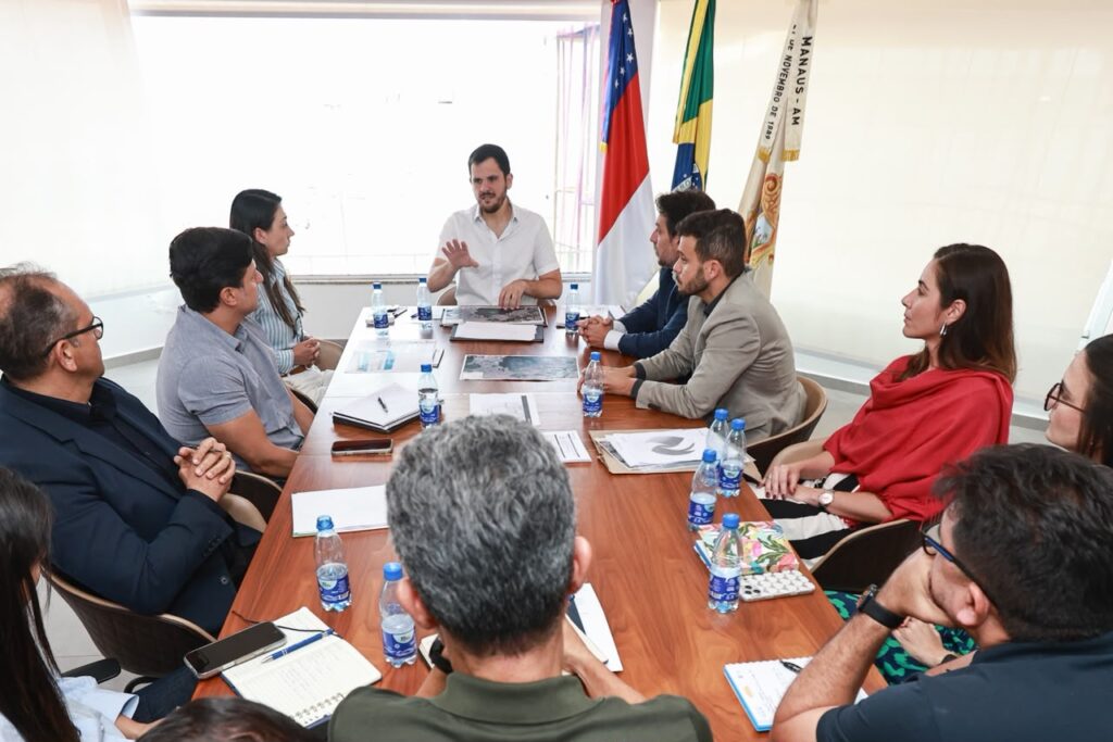 Prefeito Renato Junior discute expansão dos serviços e melhorias em obras com a Energisa Prefeito Renato Junior discute expansão dos serviços e melhorias em obras com a Energisa