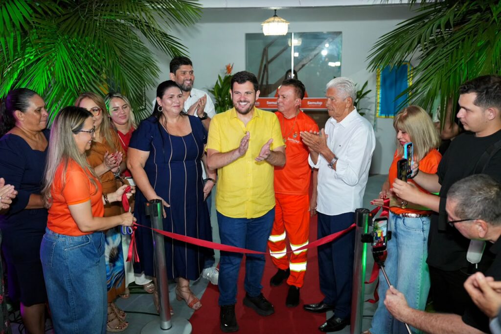 Prefeito Renato Junior inaugura nova biblioteca da Semulsp Prefeito Renato Junior inaugura nova biblioteca da Semulsp