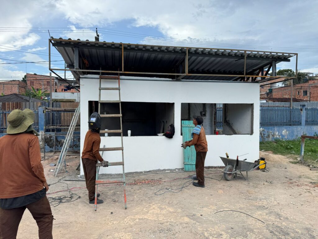 Prefeitura de Manaus acelera revitalização do CEL Zezinho Prefeitura de Manaus acelera revitalização do CEL Zezinho