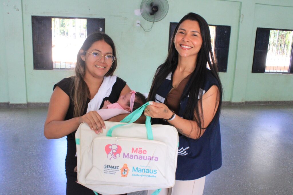 Prefeitura entrega kits ‘Mãe Manauara’ a gestantes da zona Leste Assistência