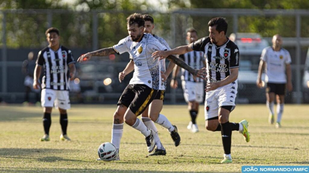 No Zamith, Amazonas empata em 0 a 0 com o Botafogo-PB e segue na briga pelo G-8 da Série C No Zamith, Amazonas empata em 0 a 0 com o Botafogo-PB e segue na briga pelo G-8 da Série C
