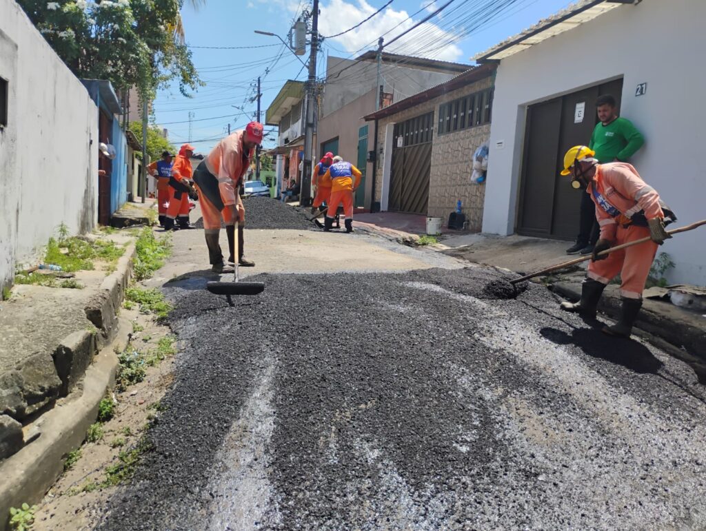 Prefeitura de Manaus intensifica recuperação asfáltica e transforma vias do Bairro da Paz