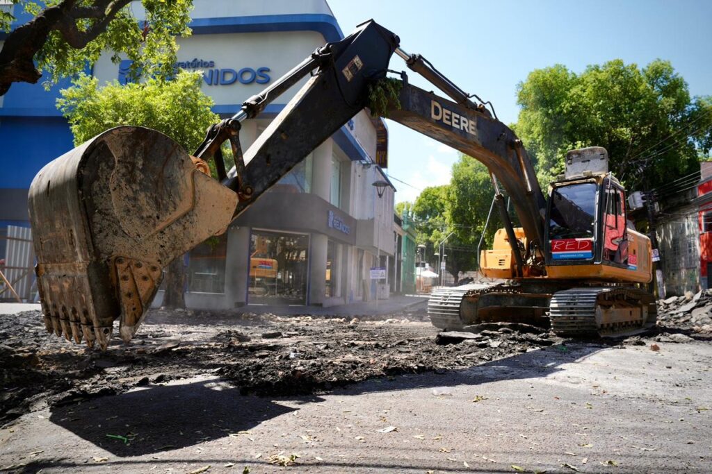 Primeiro sábado de obras na Ferreira Pena tem avanço dos serviços e comerciantes projetam nova fase para a rua Primeiro sábado de obras na Ferreira Pena tem avanço dos serviços e comerciantes projetam nova fase para a rua