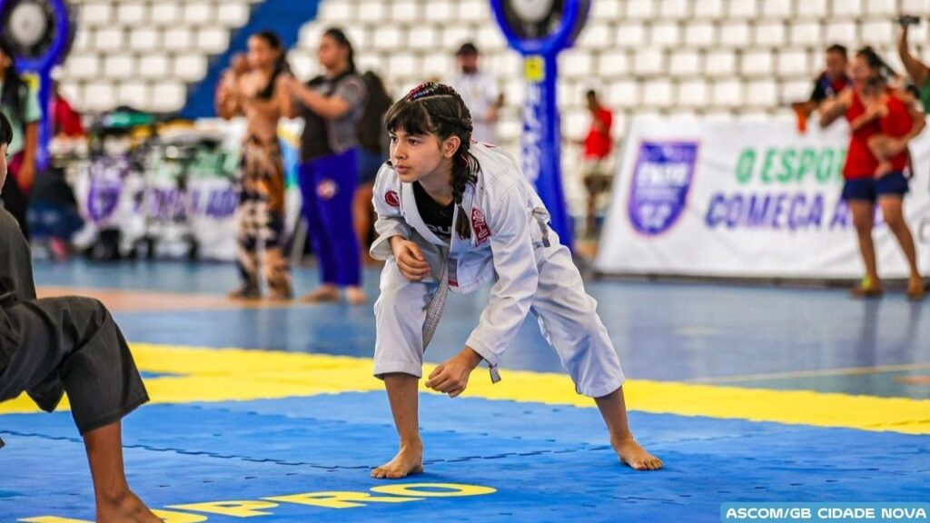 Promessa de arte suave, Júlia Sofia é o Amazonas no Campeonato Brasileiro de Jiu-jitsu NoGi IBJJF, no Rio de Janeiro Promessa de arte suave, Júlia Sofia é o Amazonas no Campeonato Brasileiro de Jiu-jitsu NoGi IBJJF, no Rio de Janeiro