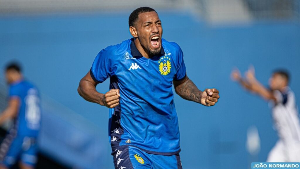 “Vocês ganharam um torcedor”: lateral Ryan Santos se despede do Nacional “Vocês ganharam um torcedor”: lateral Ryan Santos se despede do Nacional
