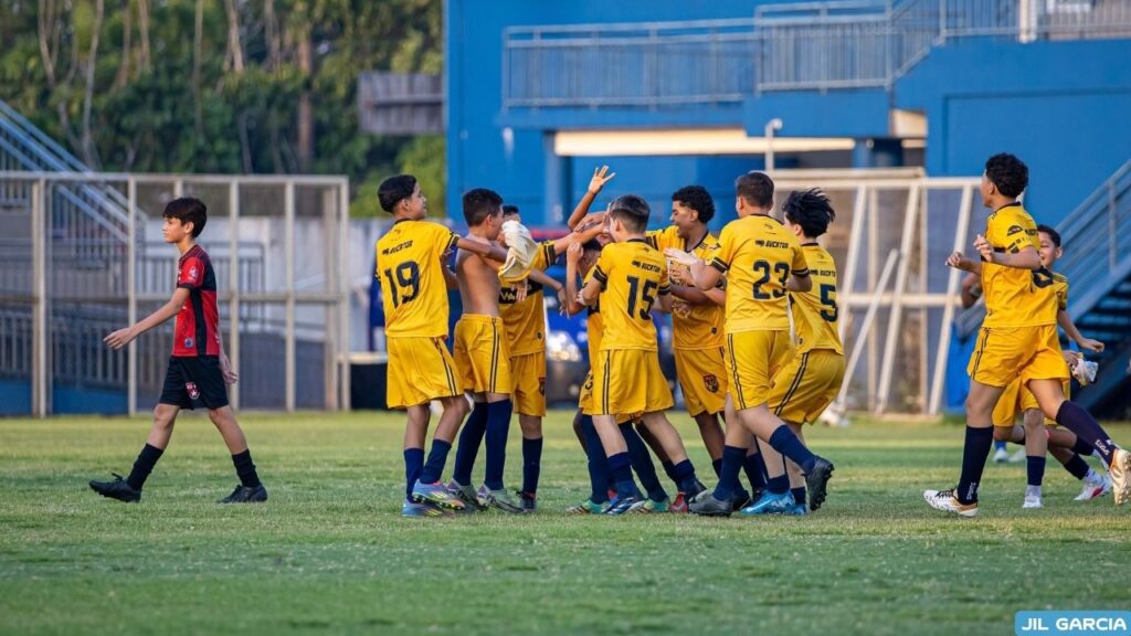 MEC vence Estrela do Amanhã e vai à final do Barezinho Sub-12 MEC vence Estrela do Amanhã e vai à final do Barezinho Sub-12
