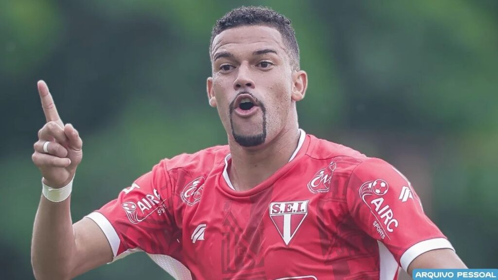 RPE Parintins anuncia atacante Vinícius Caveira como primeiro reforço para 2027